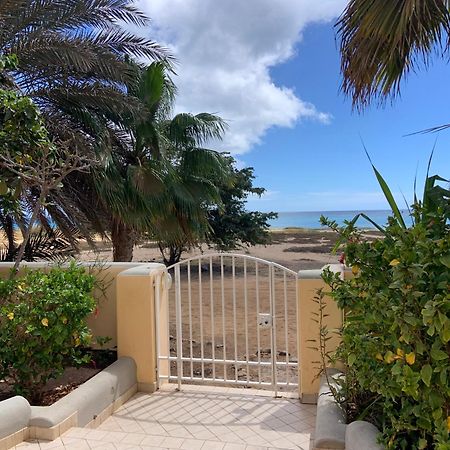 Lovely Beach Front Apartment In Santa Maria Exteriér fotografie