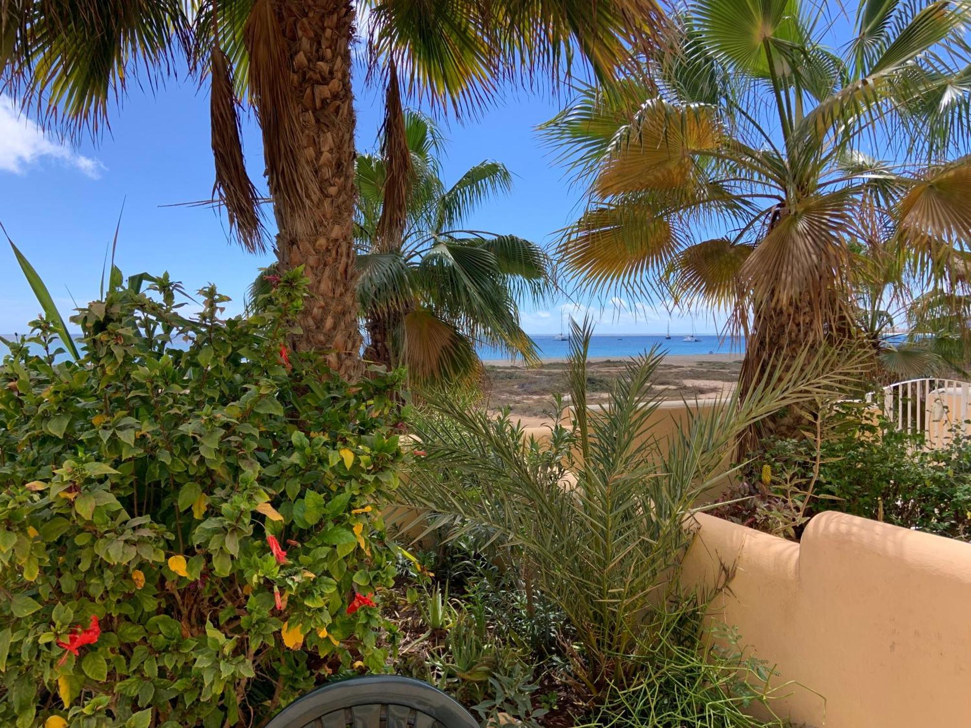 Lovely Beach Front Apartment In Santa Maria Exteriér fotografie